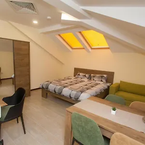 Гостевой дом Family House - Free Parking
